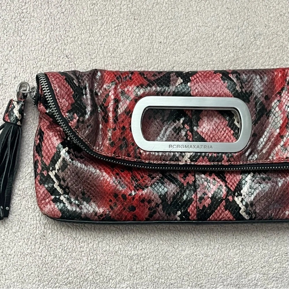 BCBGMaxAzria Clutch Purse Red/Black Exotic Zipper Tassel Handbag Foldable Clean - Picture 5 of 9